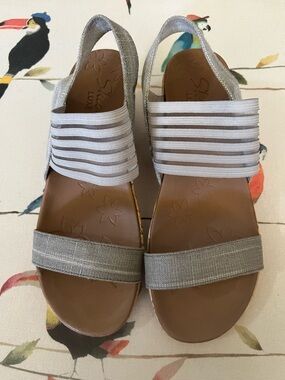 Skechers Women's Beverlee High Tea Wedge Sandals Size 8